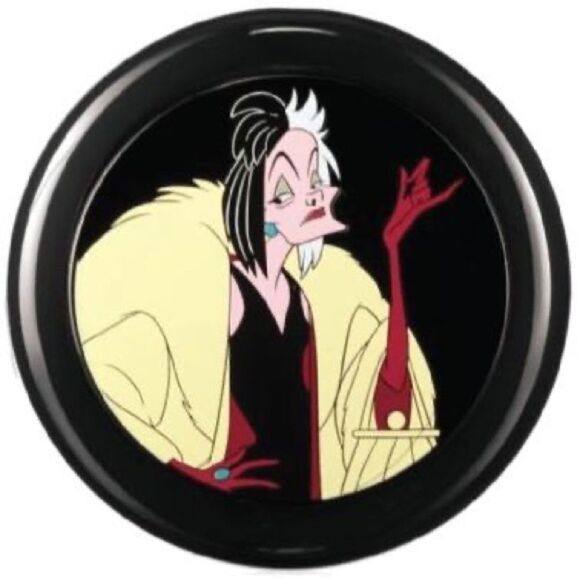 🥳HP🥳 NIB MAC Venomous Villains Cruella Beauty Powder in “Her Own Devices”